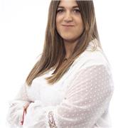 Maestra titulada en Educación Infantil con 8 años de experiencia en clases particulares a primaria y secundaria.